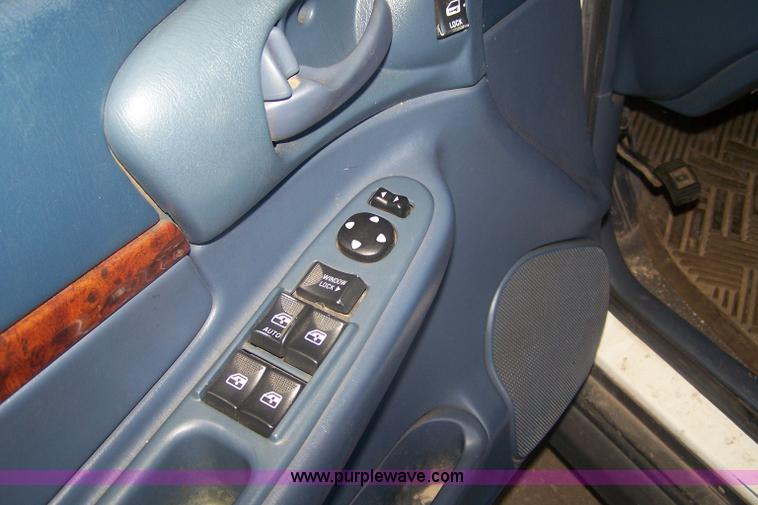 image for item C9369 2004 Chevrolet Impala