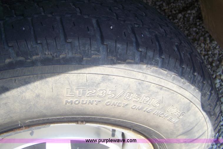 image for item C9374 1986 Chevrolet C20 Custom Deluxe pickup truck