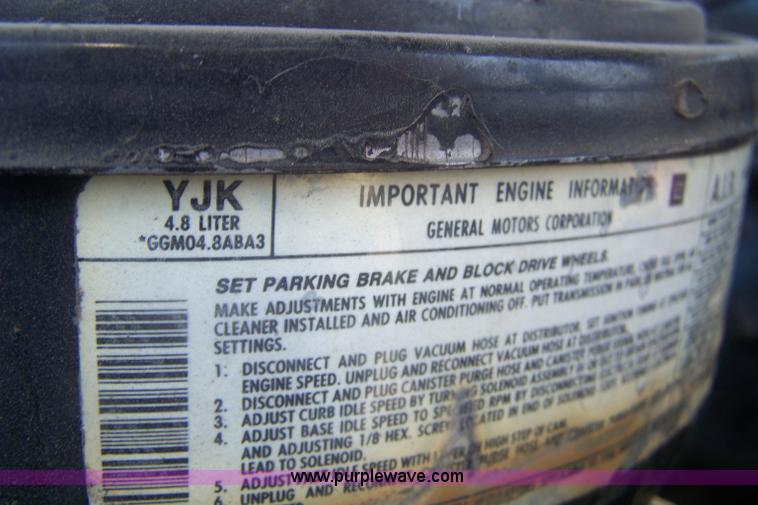 image for item C9374 1986 Chevrolet C20 Custom Deluxe pickup truck