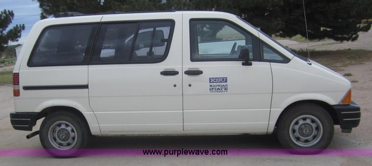 image for item C9783 1990 Ford Aerostar XL van