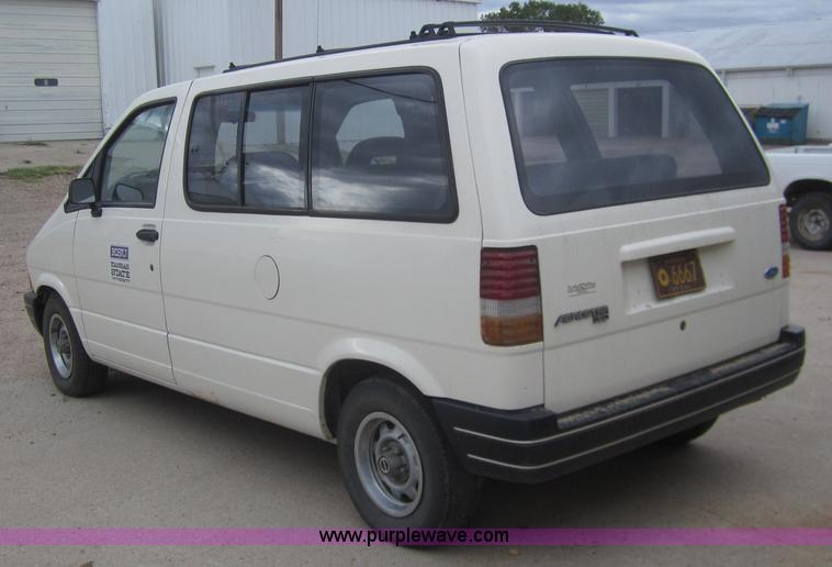 image for item C9783 1990 Ford Aerostar XL van