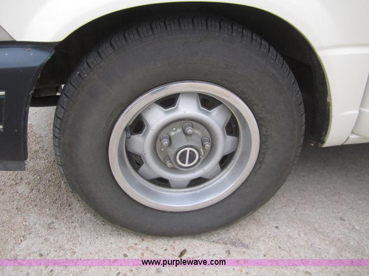 image for item C9783 1990 Ford Aerostar XL van