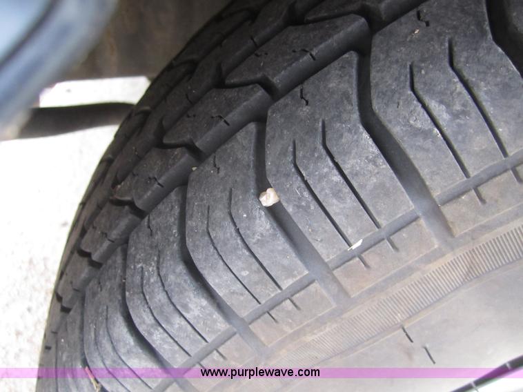 image for item C9783 1990 Ford Aerostar XL van