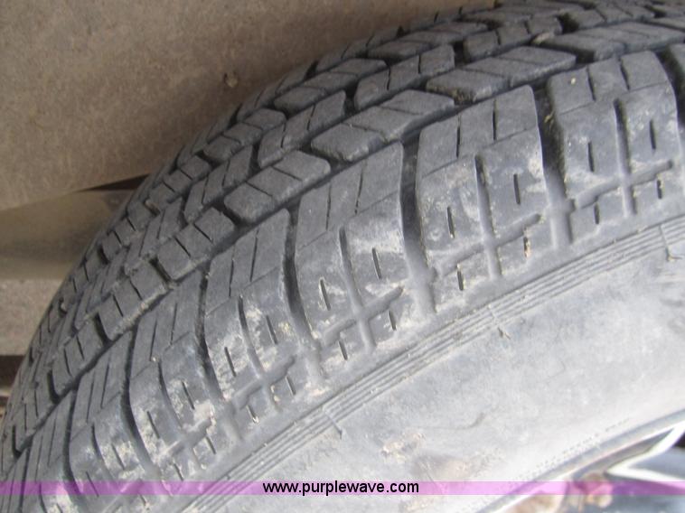 image for item C9784 1992 Chevrolet S10 pickup truck