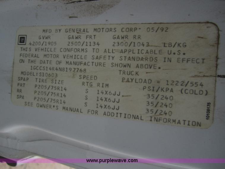 image for item C9784 1992 Chevrolet S10 pickup truck