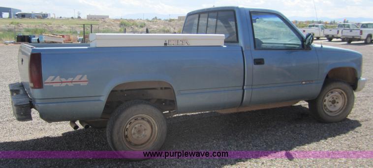image for item C9798 1988 Chevrolet K1500 pickup truck