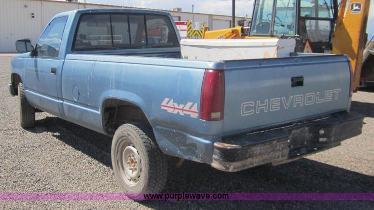 image for item C9798 1988 Chevrolet K1500 pickup truck