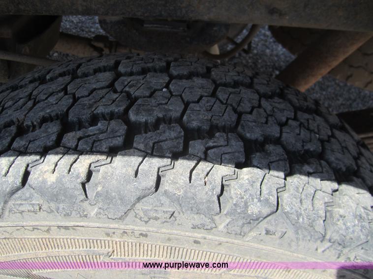 image for item C9798 1988 Chevrolet K1500 pickup truck