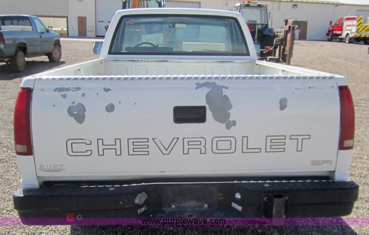 image for item C9800 1991 Chevrolet Cheyenne 1500 pickup truck