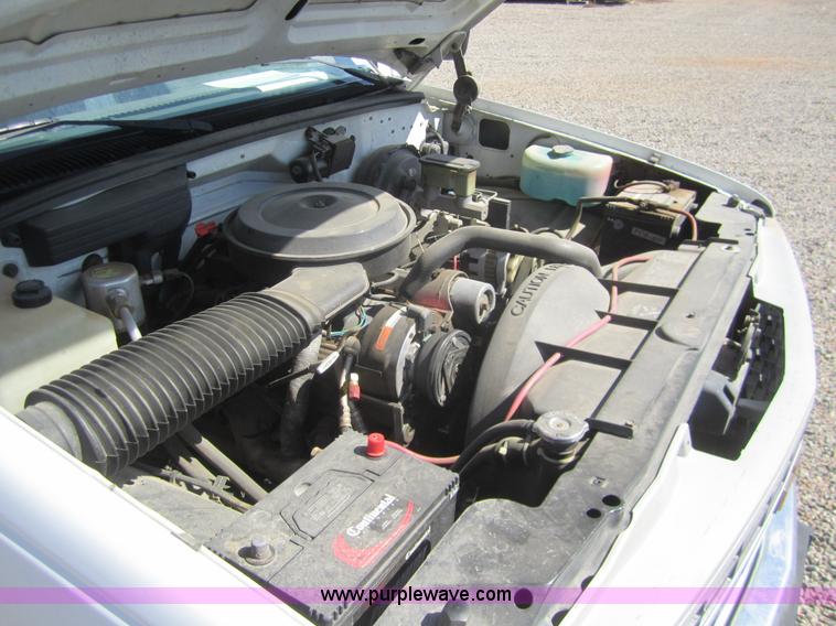 image for item C9800 1991 Chevrolet Cheyenne 1500 pickup truck