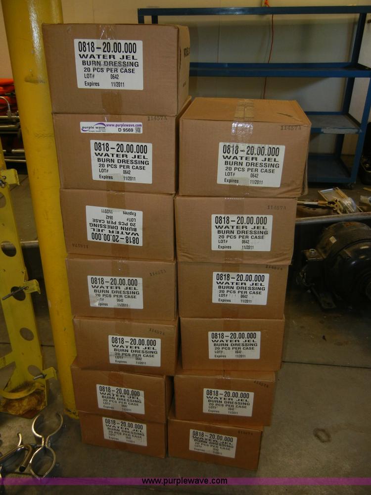 image for item D9569 (16) boxes of Water Jel burn dressing