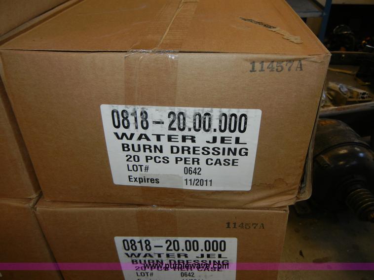 image for item D9569 (16) boxes of Water Jel burn dressing
