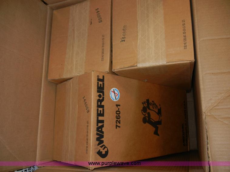 image for item D9569 (16) boxes of Water Jel burn dressing