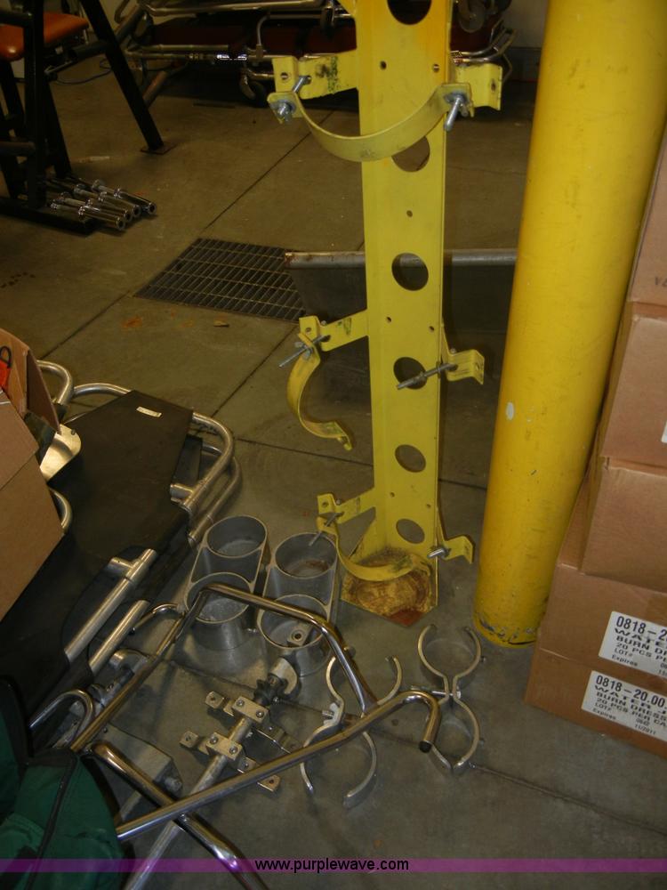 image for item D9570 Assorted emergency supplies