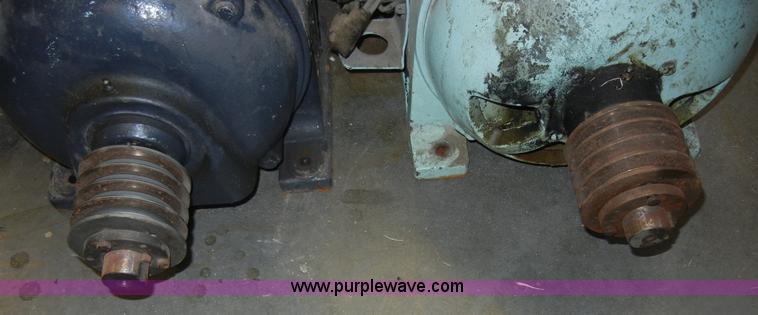 image for item D9574 Assorted items