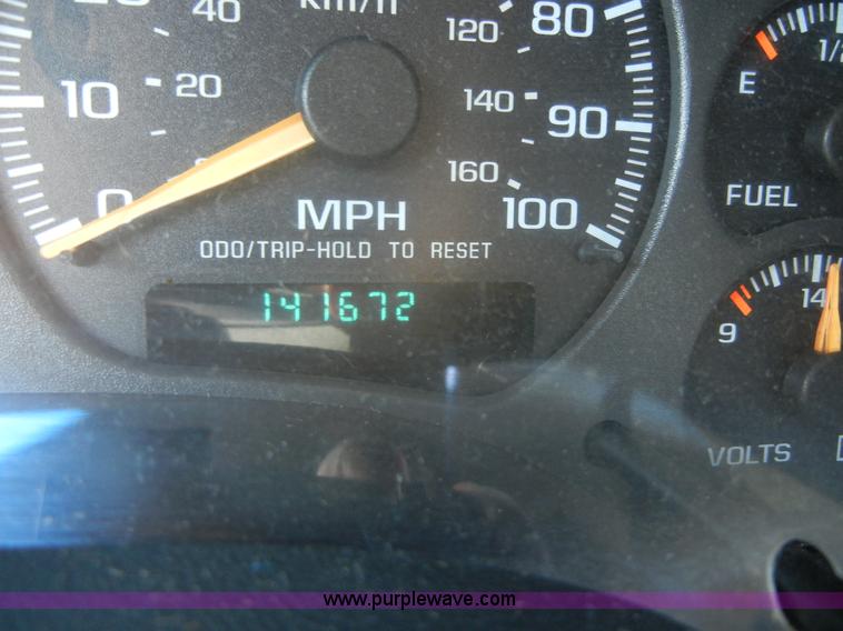 image for item D9704 2002 Chevrolet Blazer LS SUV