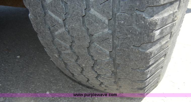 image for item D9704 2002 Chevrolet Blazer LS SUV