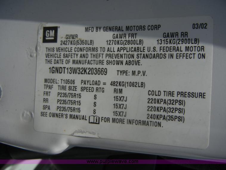 image for item D9704 2002 Chevrolet Blazer LS SUV