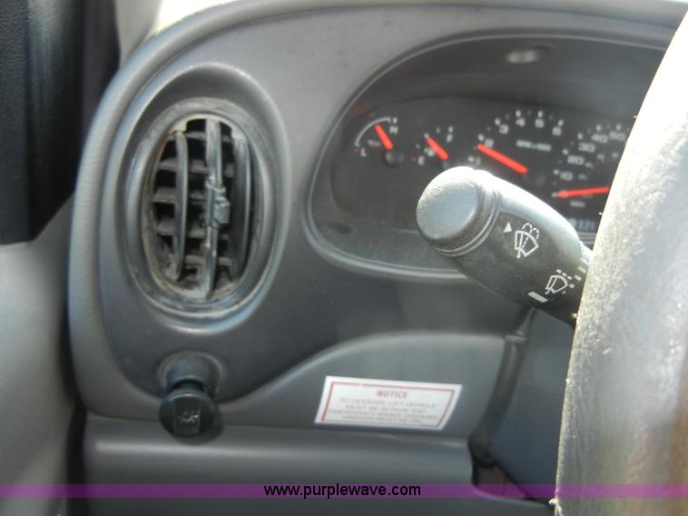 image for item D9805 2006 Ford E450 Super Duty transit bus