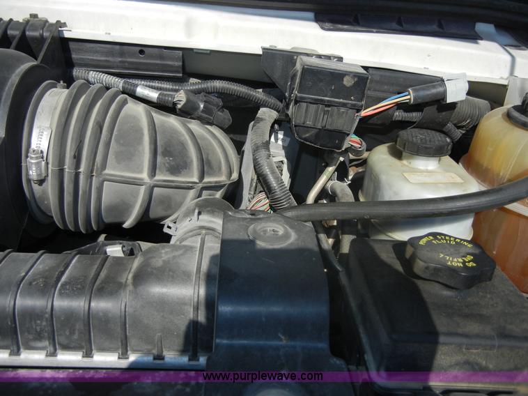 image for item D9805 2006 Ford E450 Super Duty transit bus