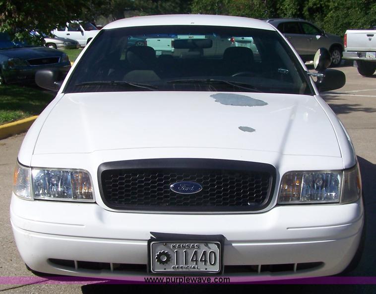 image for item E9251 2006 Ford Crown Victoria Police Interceptor