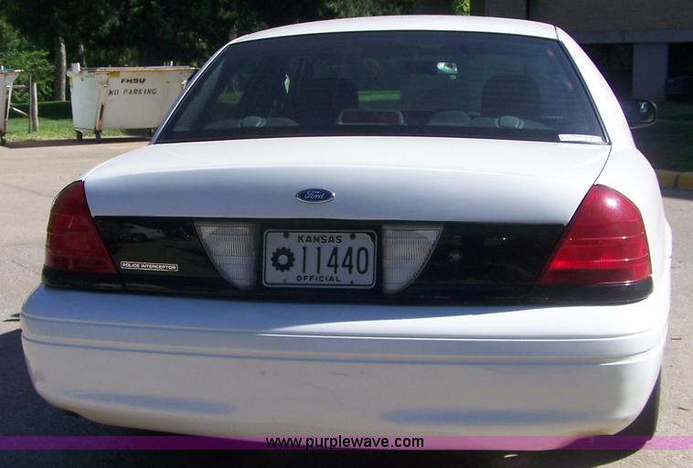 image for item E9251 2006 Ford Crown Victoria Police Interceptor