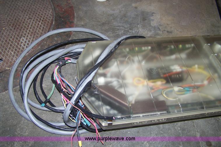 image for item E9253 Code 3 low profile light bar