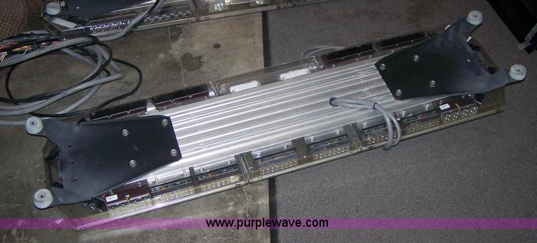 image for item E9254 Code 3 low profile light bar