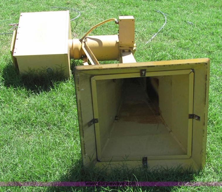 image for item F9816 1972 Thunderbolt tornado siren