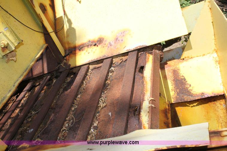 image for item F9826 Salt/sand spreader