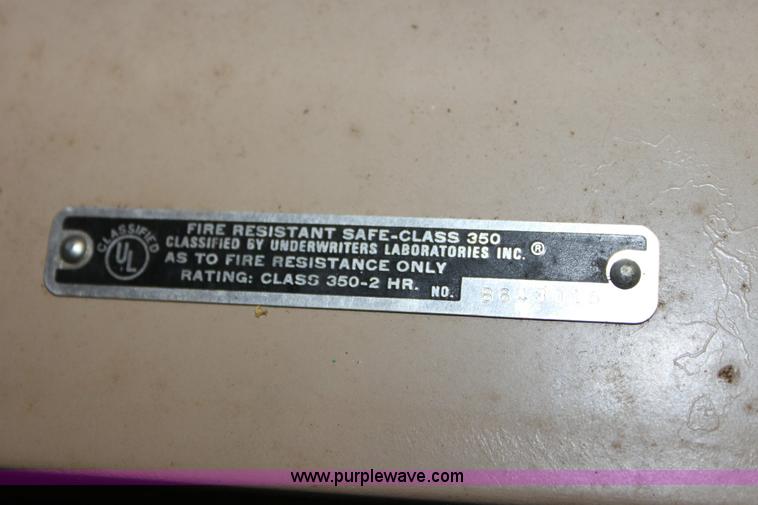 image for item F9828 Meilink safe