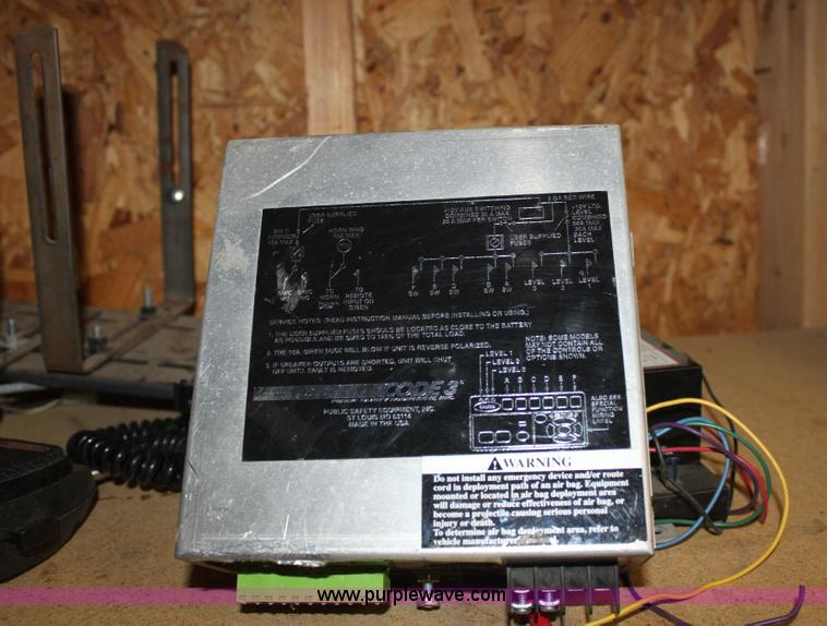 image for item F9830 Assorted police equipment