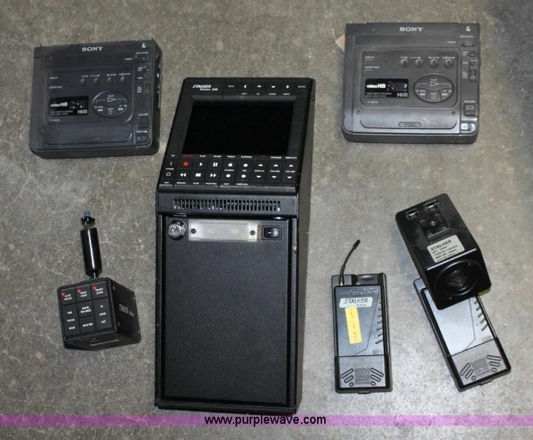 image for item F9831 Assorted camera equipment