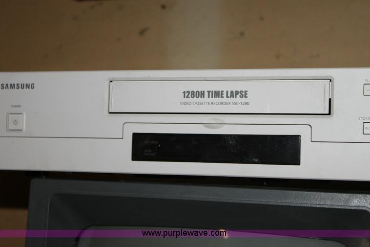 image for item F9833 Samsung 17" television and VCR