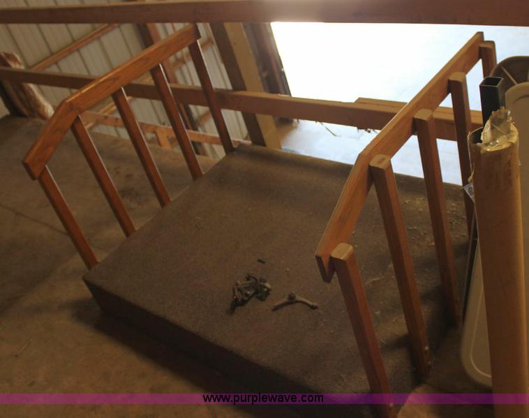 image for item F9835 Assorted office furniture