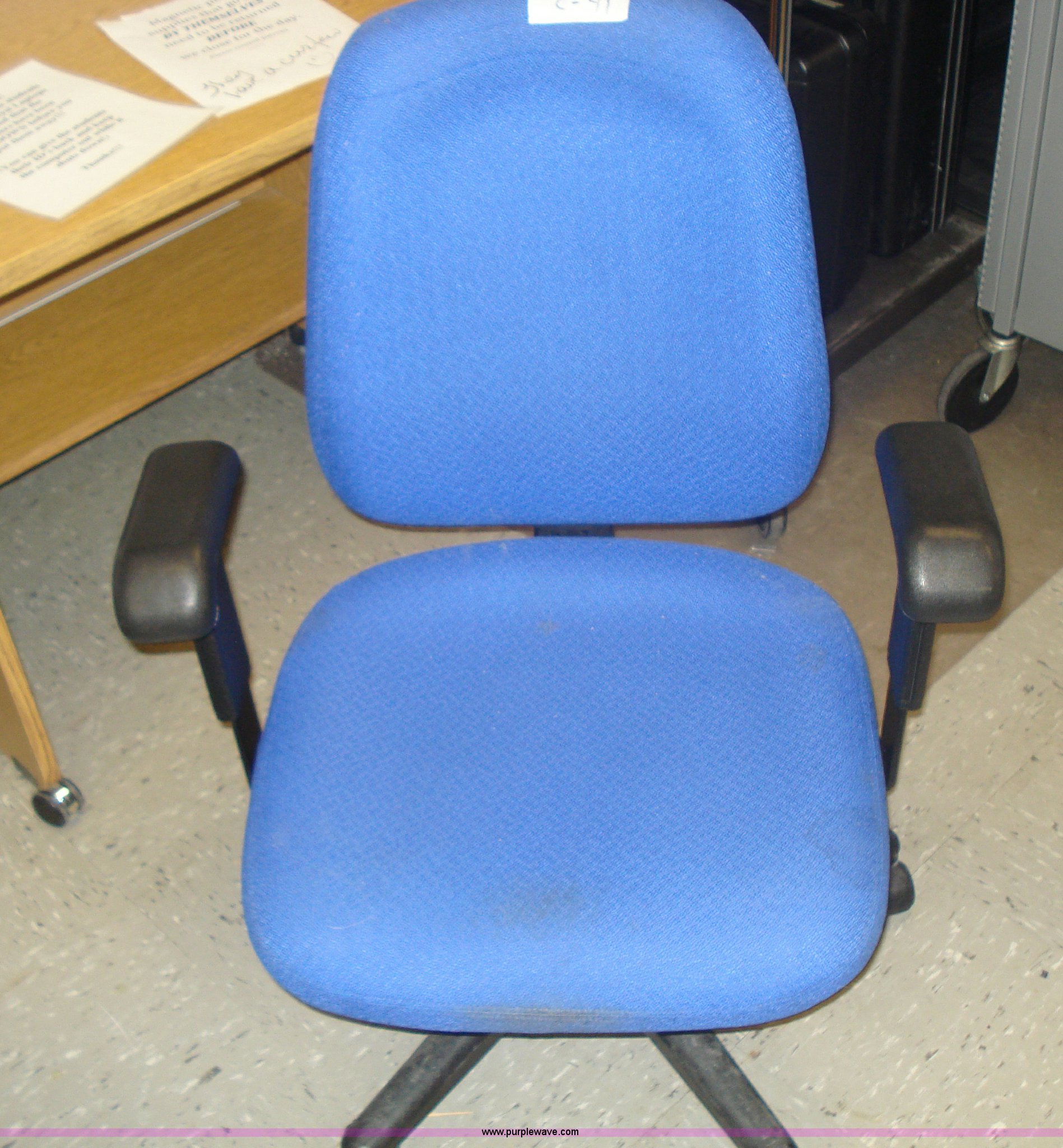 Assorted office furniture in Manhattan, KS Item A1249 sold Purple Wave