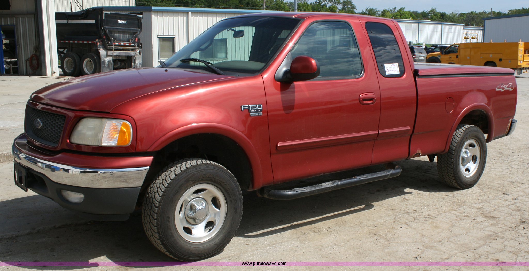 2000 Ford F150 extended cab pickup truck in Lawrence, KS | Item A2235 sold | Purple Wave