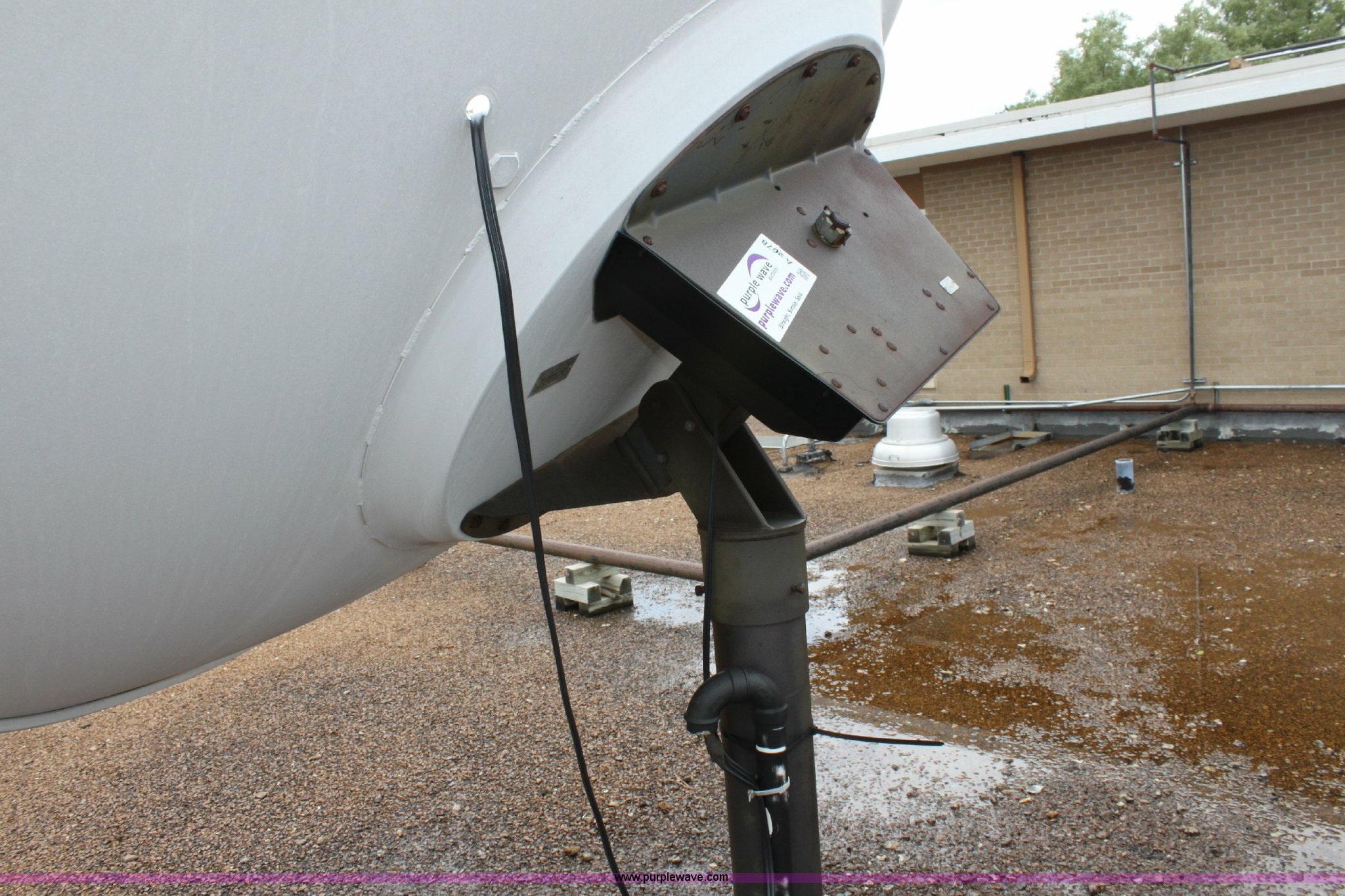 10' satellite dish, Birdview in Hutchinson, MO Item A2678 sold