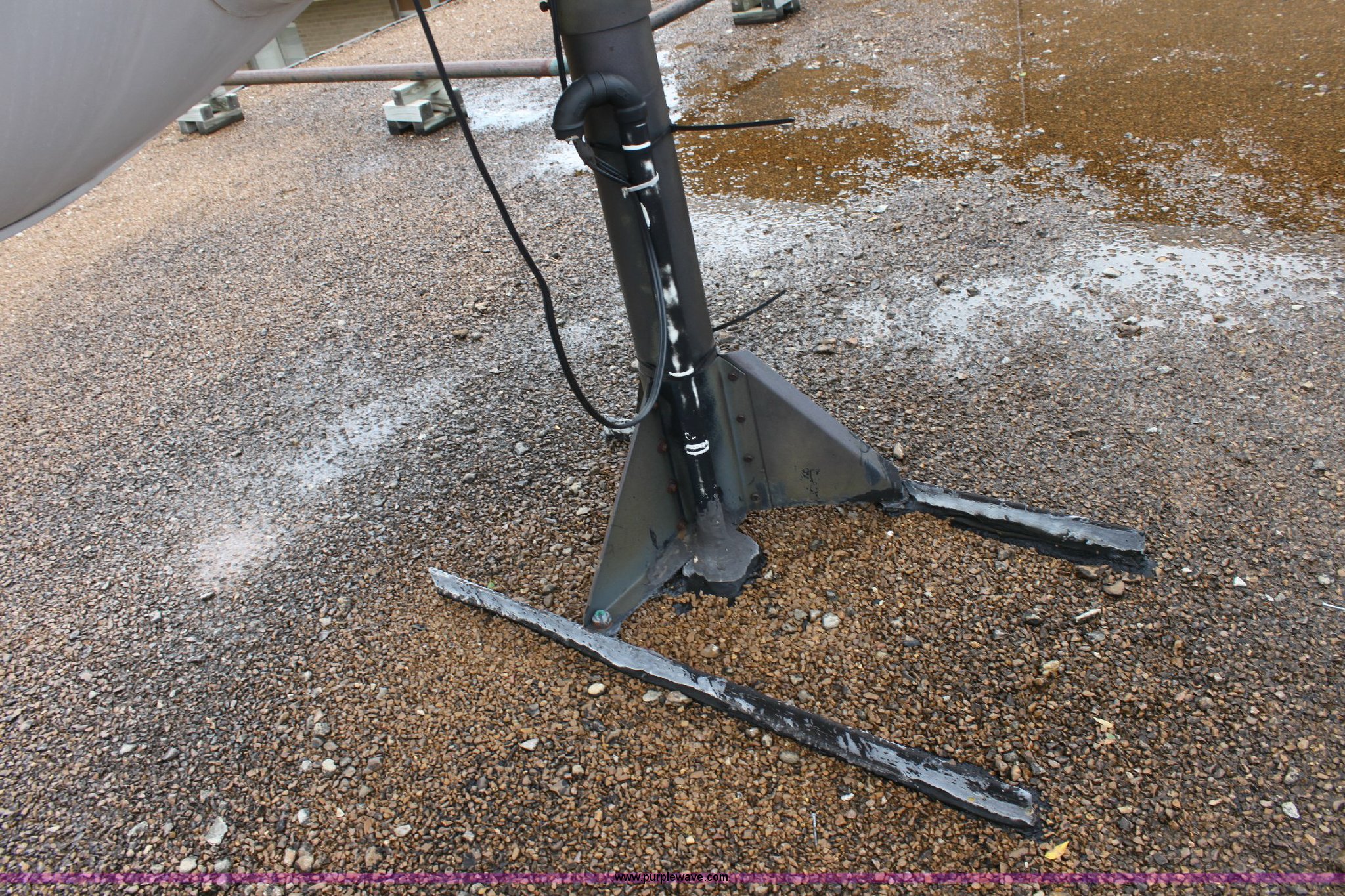 10' satellite dish, Birdview in Hutchinson, MO Item A2678 sold