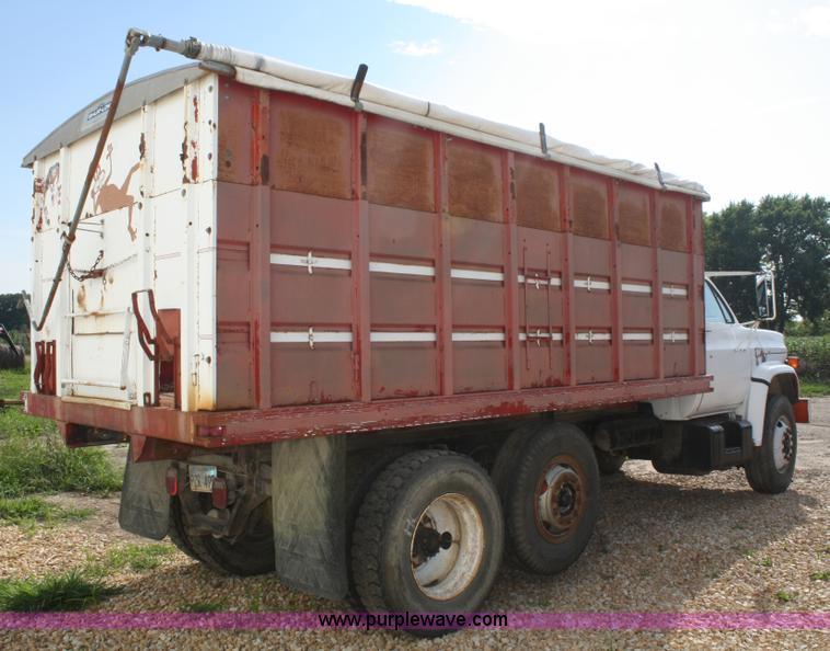 image for item A2258 1983 GMC TopKick C6500 grain truck
