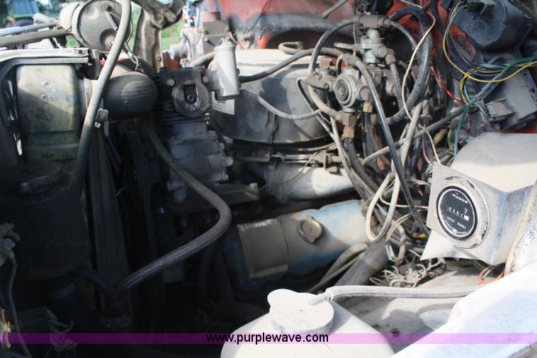 image for item A2258 1983 GMC TopKick C6500 grain truck