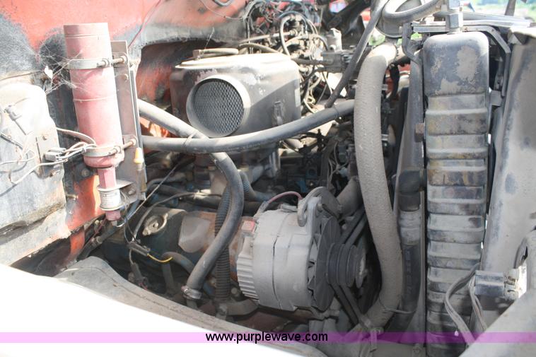 image for item A2258 1983 GMC TopKick C6500 grain truck