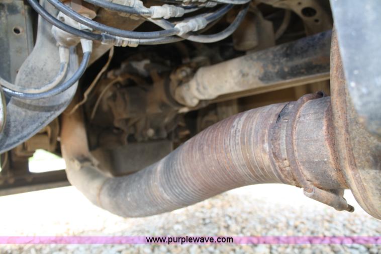 image for item A2258 1983 GMC TopKick C6500 grain truck