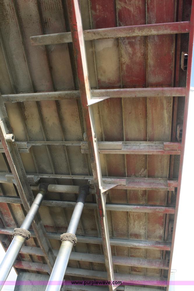 image for item A2258 1983 GMC TopKick C6500 grain truck