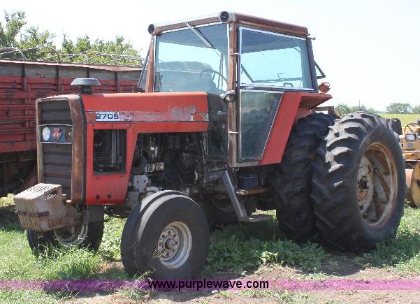 image for item A2687 Massey-Ferguson 2705 tractor