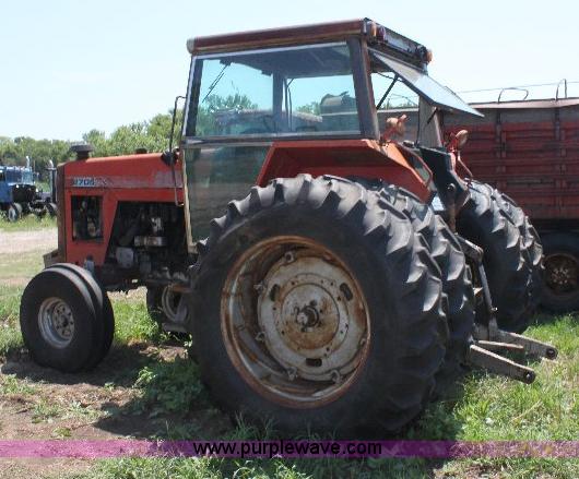 image for item A2687 Massey-Ferguson 2705 tractor