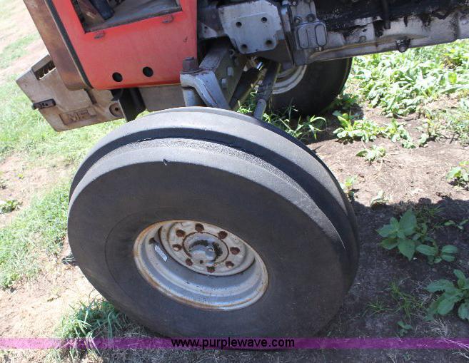 image for item A2687 Massey-Ferguson 2705 tractor