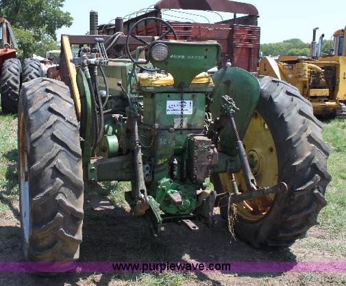 image for item A2688 John Deere 620 tractor