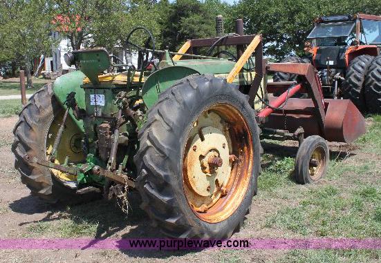 image for item A2688 John Deere 620 tractor