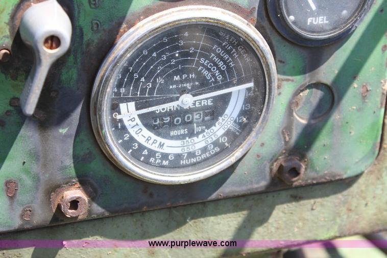 image for item A2688 John Deere 620 tractor